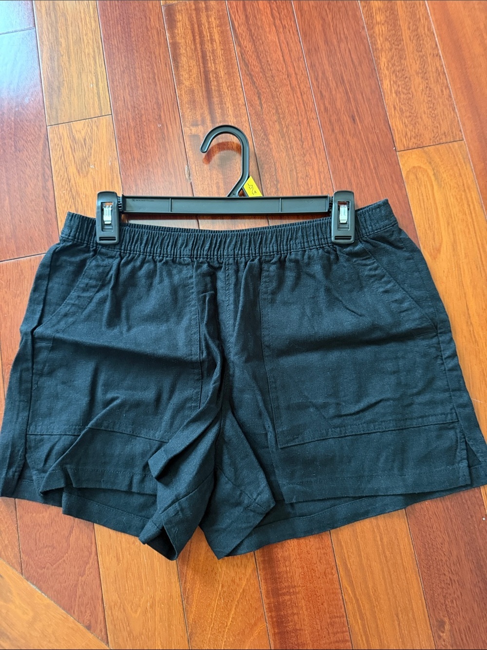 Universal Thread Black Linen Elastic Casual Shorts - Picture 3 of 7